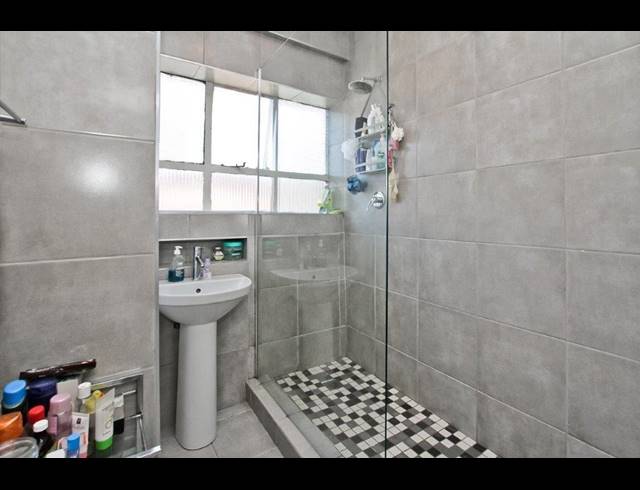 1 BEDROOM APARTMENT FOR SALE IN CYRILDENE